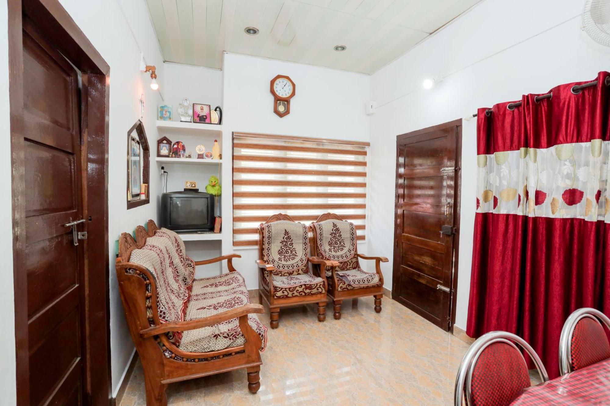 Koonamparayil Home Stay Munnar Anaviratty-Family Only Luaran gambar