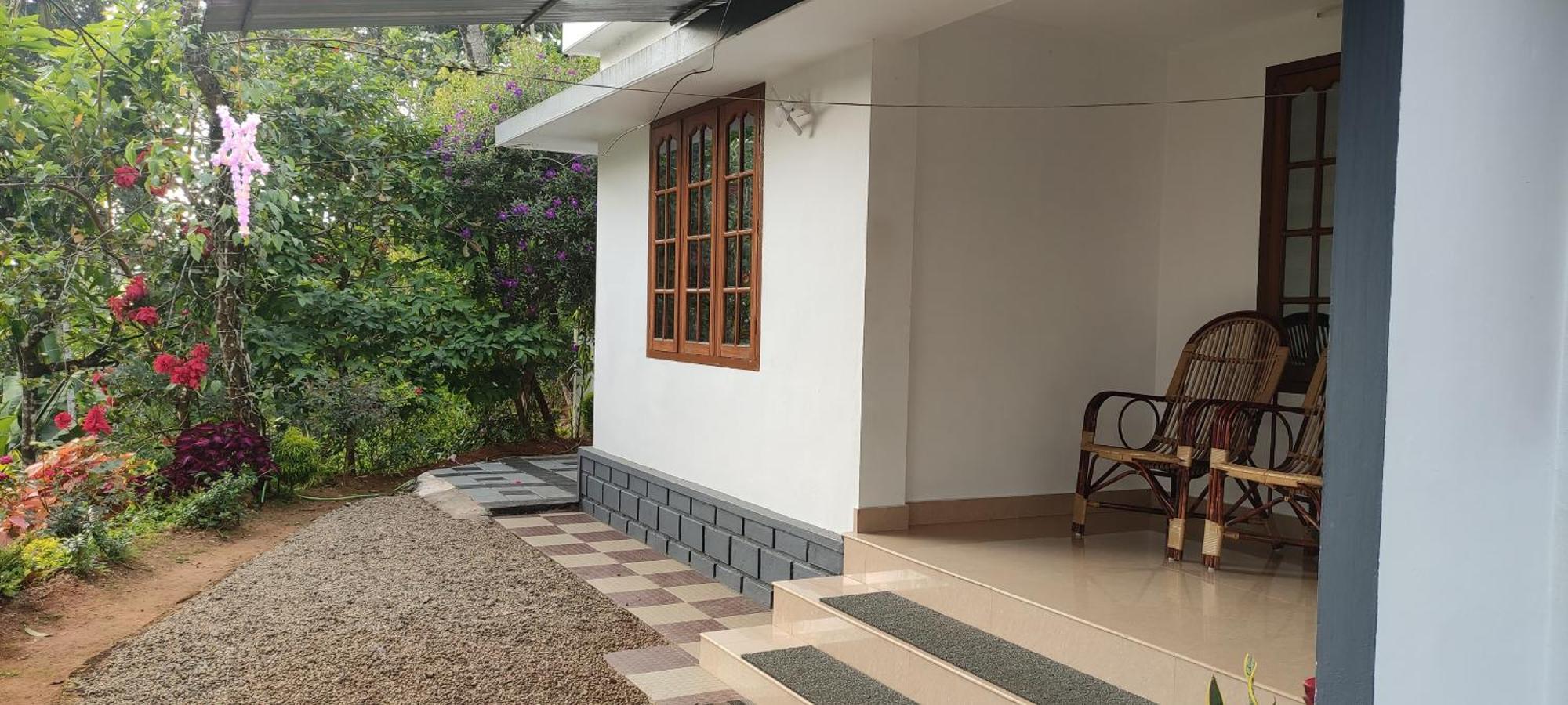 Koonamparayil Home Stay Munnar Anaviratty-Family Only Luaran gambar