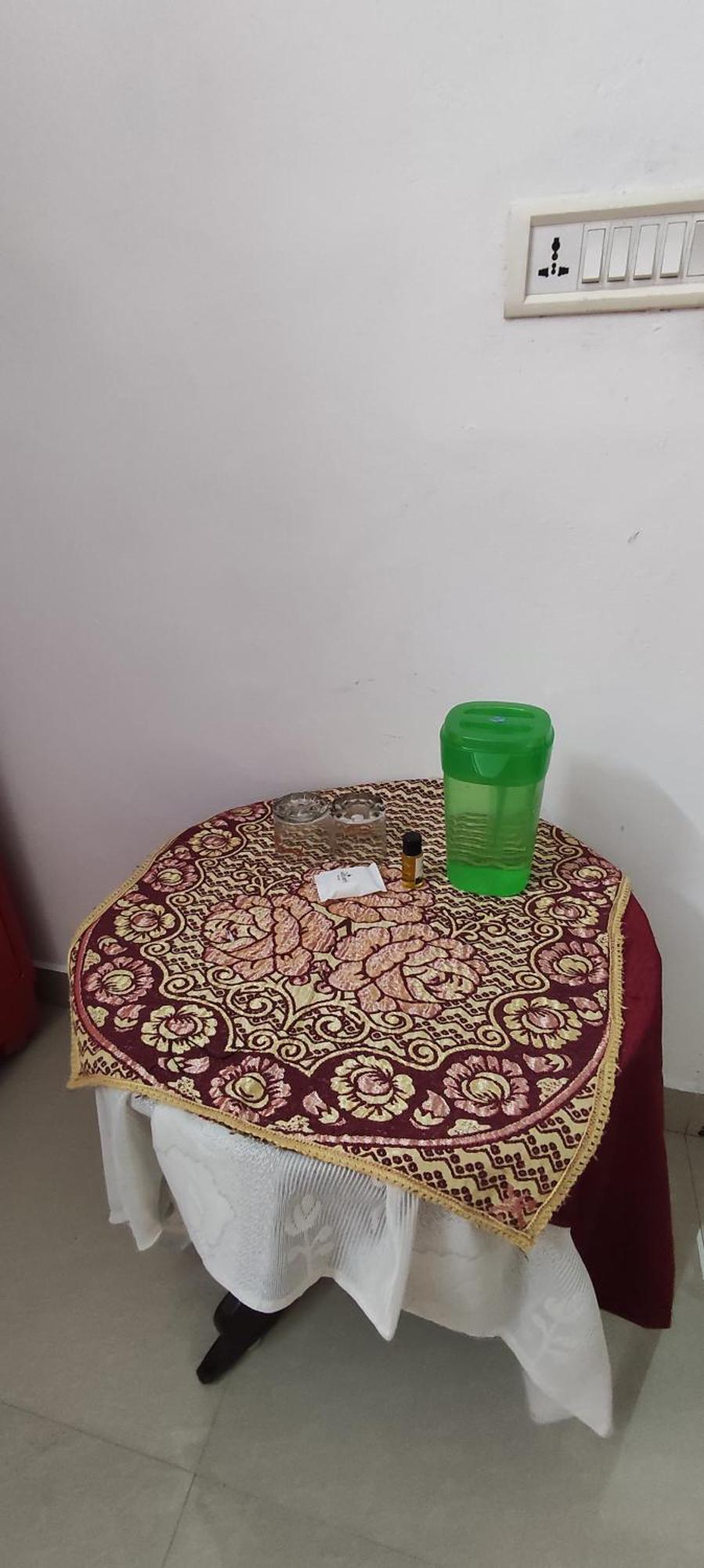 Koonamparayil Home Stay Munnar Anaviratty-Family Only Luaran gambar